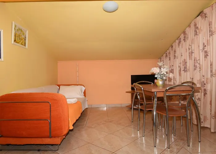 Aparthotel Dias *