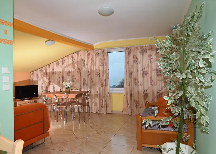 Aparthotel Dias *