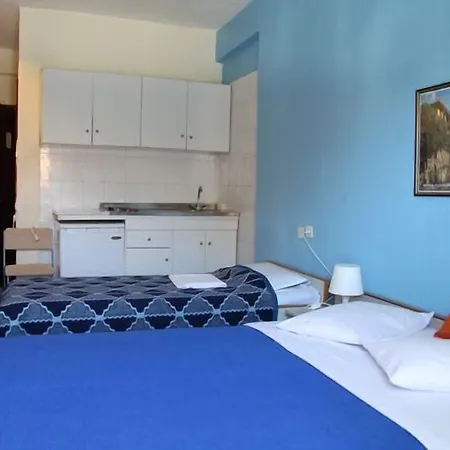 Dias Apartmanhotel *